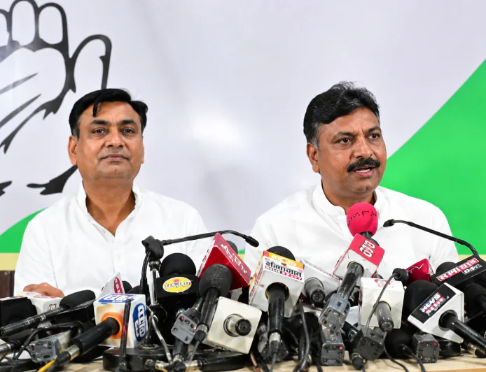 ‘मदन राठौड़ फेल हो गए, इसलिए कैलाश चौधरी को मैदान में उतारा गया’...  डोटासरा का BJP पर तंज, जूली बोले- असहमति जताओ तो पाकिस्तानी बना देते हैं