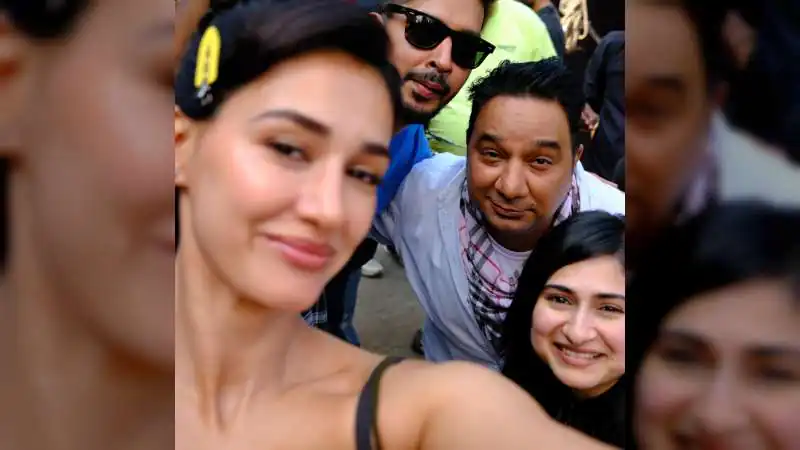 'Welcome To The Jungle' के सेट से Disha Patani ने शेयर कीं BTS तस्वीरें
