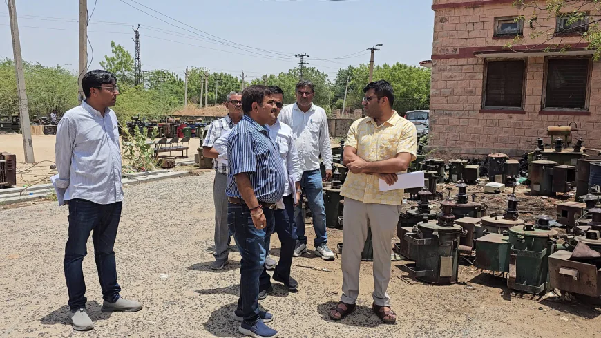 आंधी-तूफान के बाद बिजली बहाली की जंग जारी: 950 पोल बदले, 184 गांवों में लौटी रोशनी, 21 अभी भी अंधेरे में
