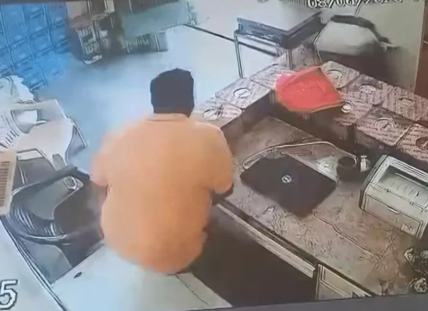 व्यापारी की जेब में बम की तरह फटा मोबाइल, पैंट में लगी आग; पैर और उंगलियां बुरी तरह झुलसीं